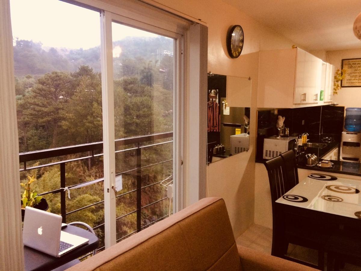 Courtyards Peak-Corner Pinestay - At Goshenland Baguio バギオ エクステリア 写真